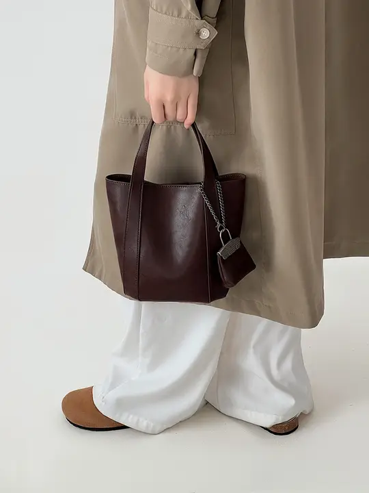 柔らかいレザーのバスケットバッグ【トート・ショルダー・斜め掛け対応】