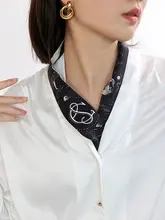 シルク製リバーシブルスカーフ【ブラック・ホワイト・グレー・宇宙柄】