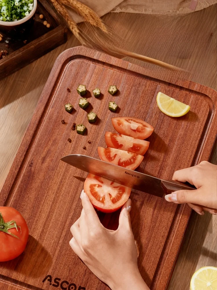 抗菌防カビ仕様のウッドカッティングボード：ダブル面で家庭での安全な食器準備を実現
