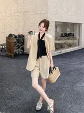 カーキ色ドット柄スカーフ付きスーツ【春夏用・女性・お洒落・小柄向け】（セットアップ対応）