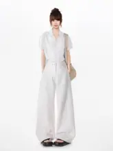 女性用 白色Vネックショートスリーブシャツ【フィット・通勤用】