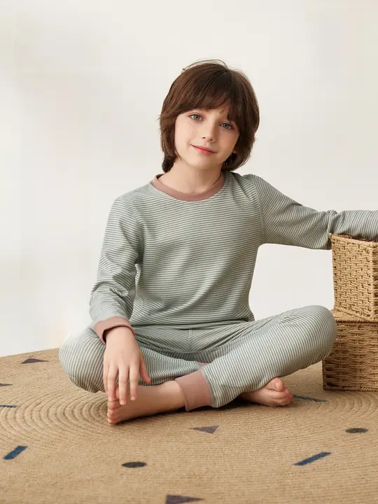 子供用 保温インナー【男の子用・長袖・秋用・上下分かれたデザイン・ルームウェア】（セットアップ対応）