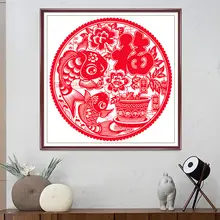 切り絵デザインの平安福魚・錦鯉の刺繍アート【中華風・手作り・リビングや玄関の装飾に最適】