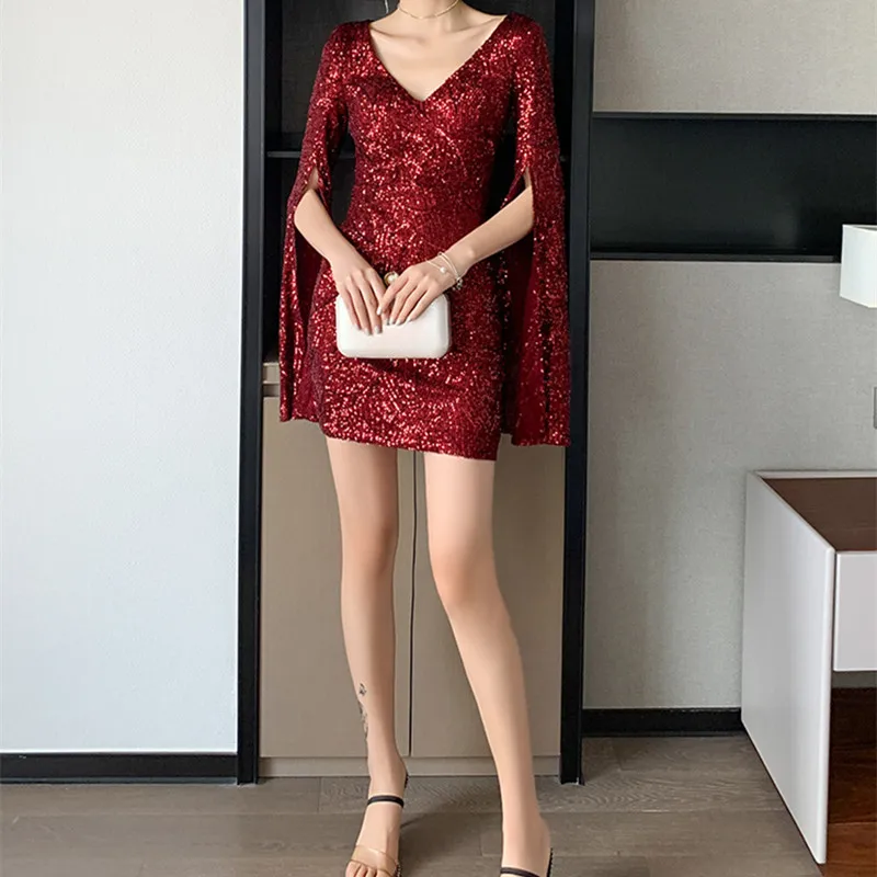卒園式の母親にぴったりなドレスは？華やかさとシルエットのバランスが鍵