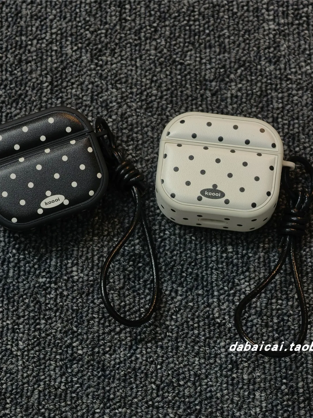 ケユカティッシュケース：レトロなモノクロドットデザインでAirPods Proを保護するシンプルケース