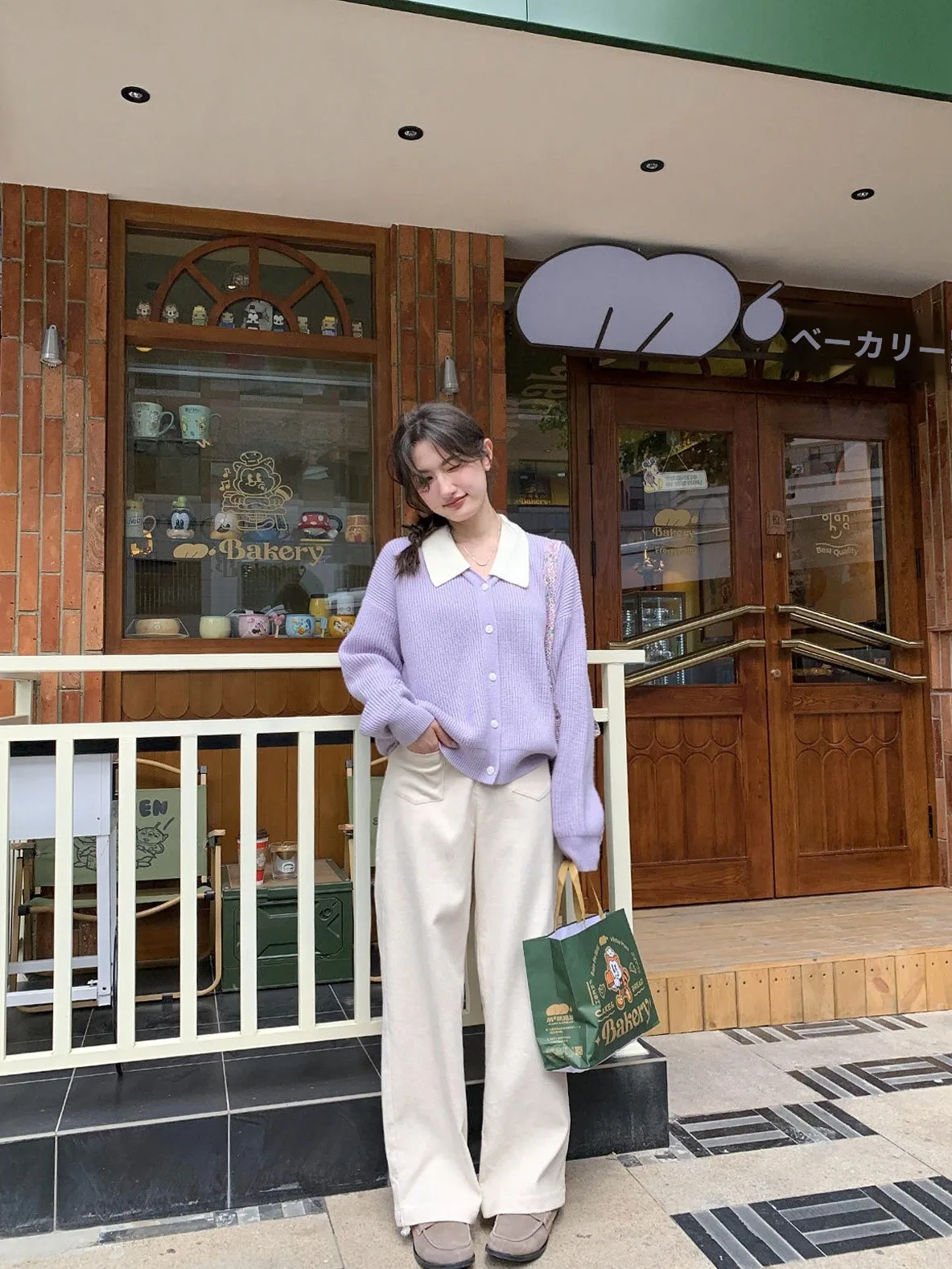 カーディガン 女性 小さな襟 2024年秋季 ゆったり 小さいサイズ：甜美風のゆったりデザインが秋の日常に合う理由