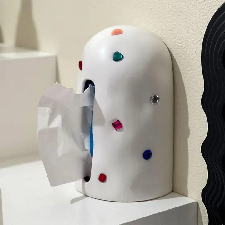 高級感のある宝石デザインの陶器製ティッシュボックス【リビング用・抽出タイプ】