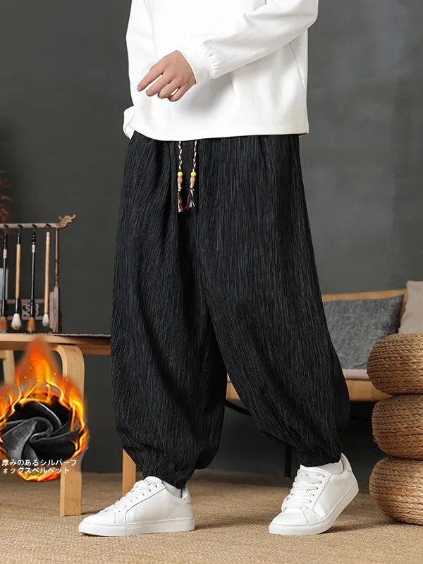 ハーフパンツと靴下を組み合わせるとき、どうやって着るの？