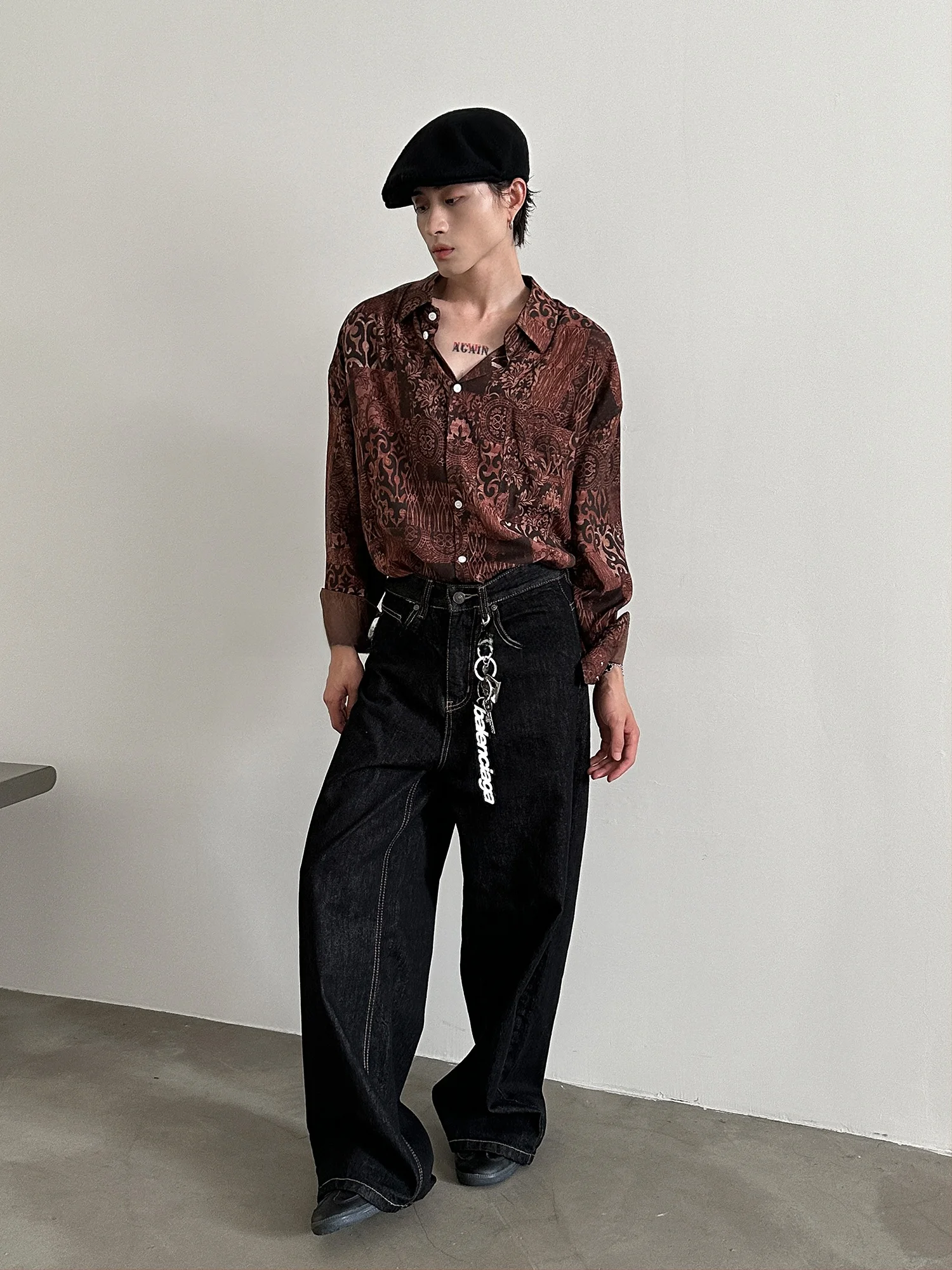 ケミカルウォッシュ デニムとは？ワンウォッシュデニムの特徴と実際の使用シーン