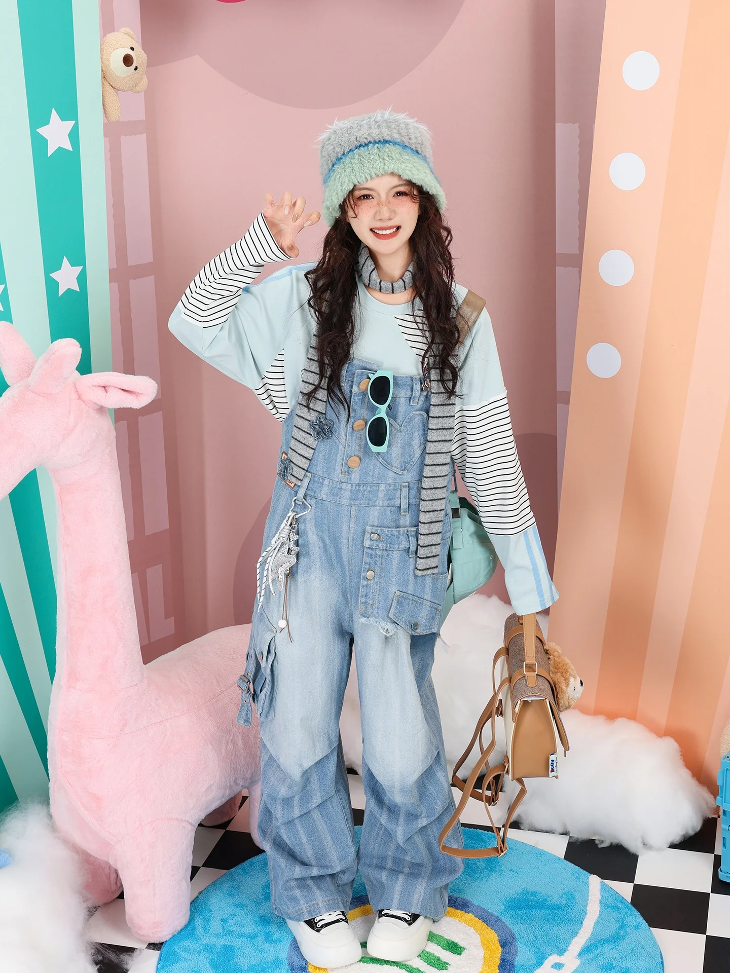カジュアル ストリート 系で失敗しない着こなしは？星柄ストライプの長袖Tシャツが教えてくれたこと