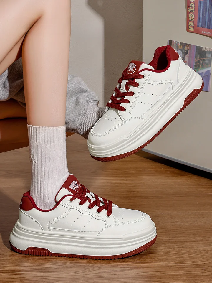 スニーカー レディース ホワイト レザー 通気  性 厚底 カサ上げ 秋「feiyue」