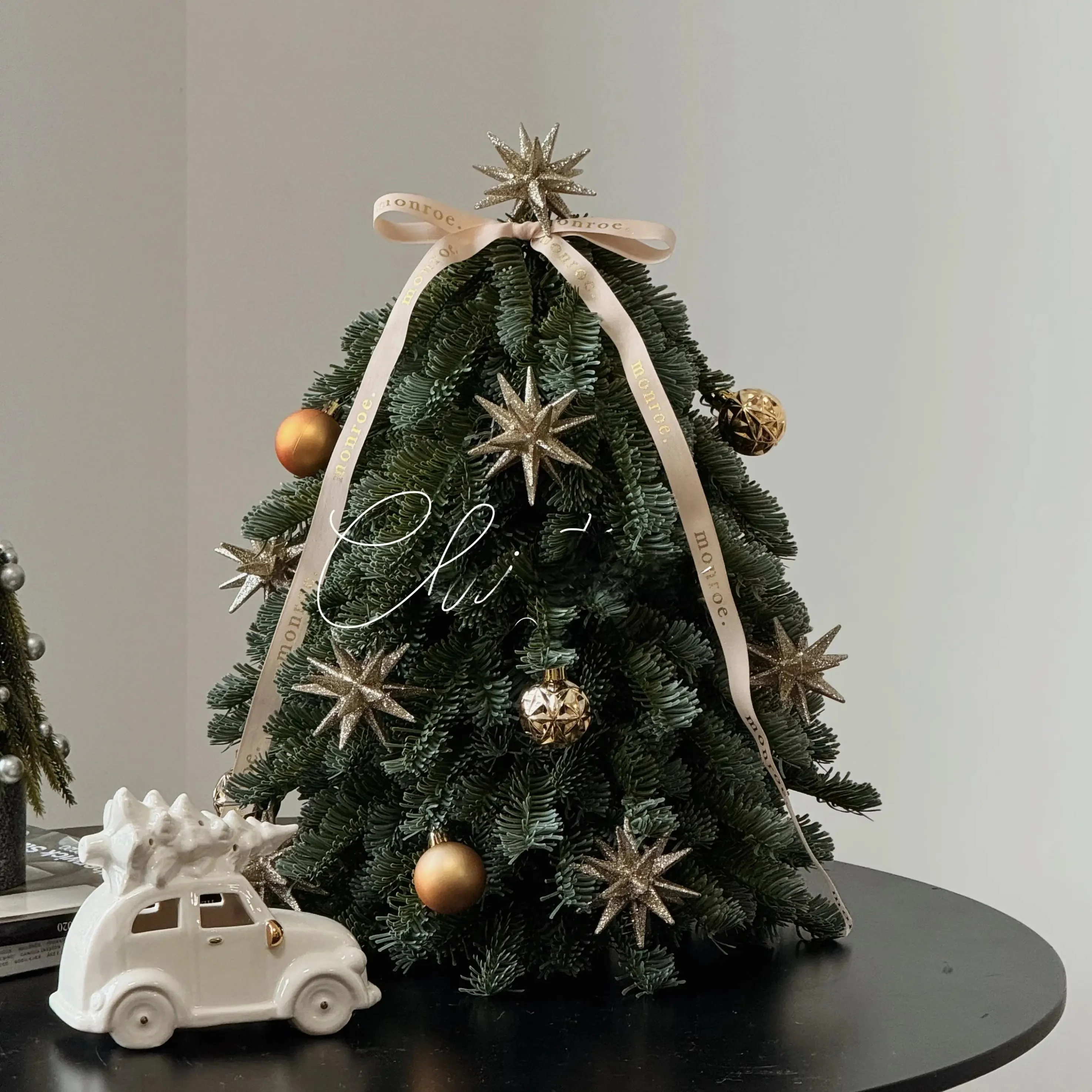 クリスマス職場で贈るプレゼント、本当に気遣いが伝わるのか？