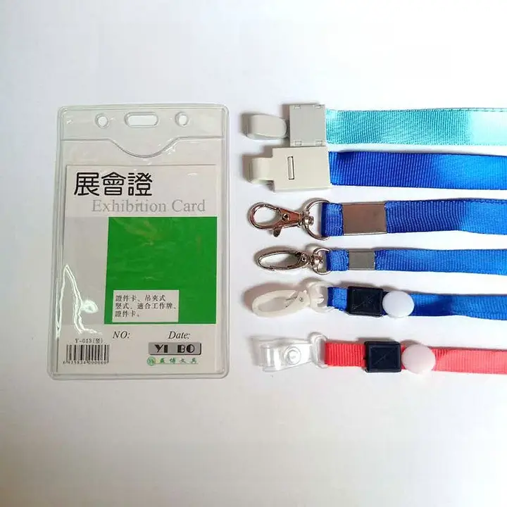透明ソフトゴム製 名刺ホルダー【ストラップ付き・厚手・縦型・展示会用】