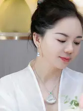 天然水沫子玉石の純銀製ピアス【ファッション・葫芦デザイン・ロングタイプ】