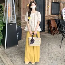 大きいサイズ レディース 夏用 ゆったりした丸首チェック柄ブラウスとワイドパンツの組み合わせ（セットアップ対応）
