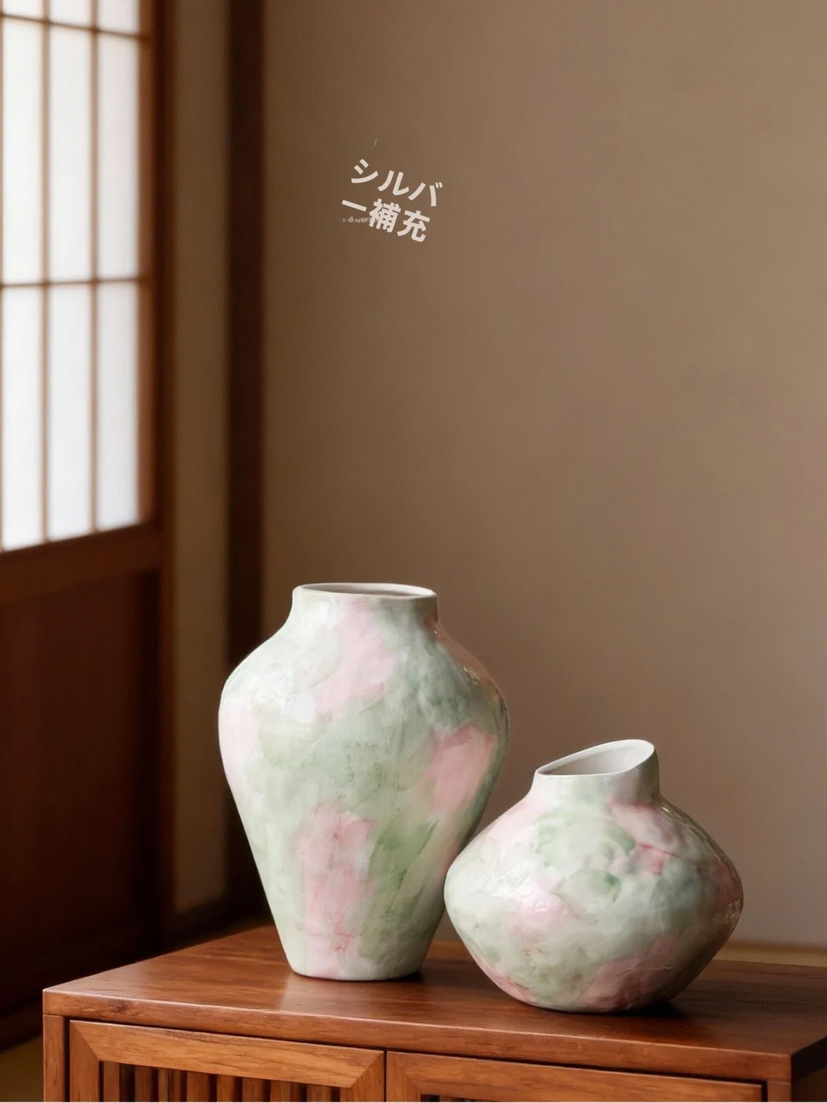 一輪挿し 花瓶 は、どんなスタイルが心を癒すの？