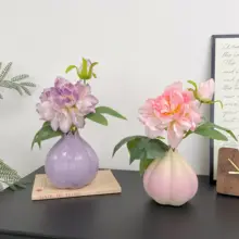 ピンクボタンの造花 陶製オニオン花瓶【リビング・エレガント装飾】