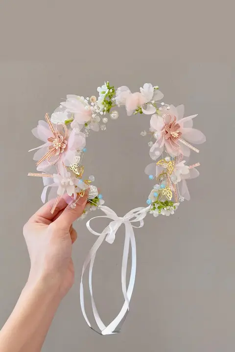 可愛らしいデザインの女の子用花冠【公主スタイル・リボン付き・ヘアバンド】