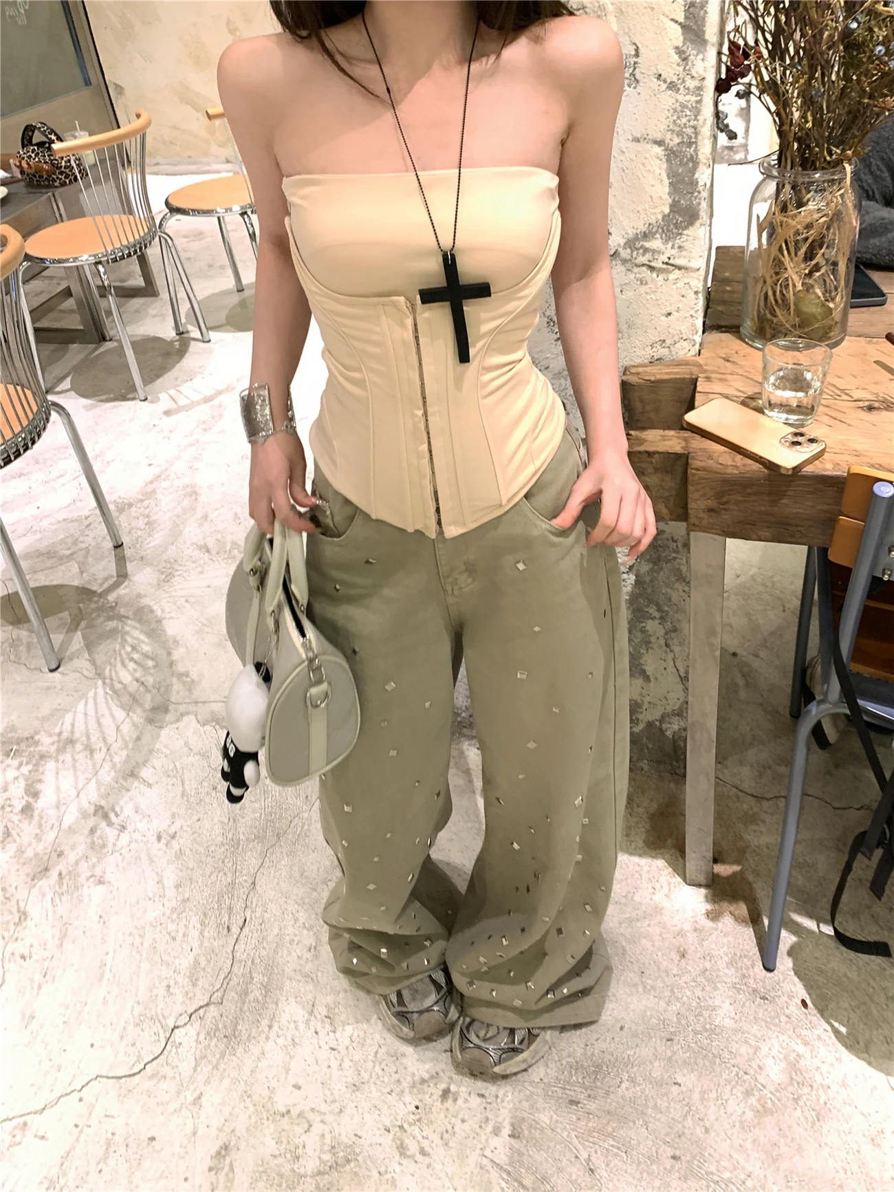 40代の女性にぴったり？ギャルパンツとデニムガウチョパンツの違いを知れば、夏のスタイルが変わる！