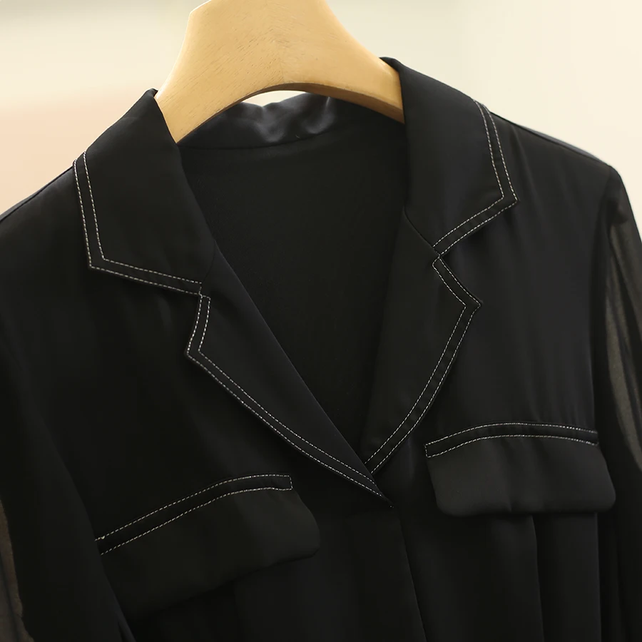 ドレスコード黒とは？洗練されたウエスト絞り長袖黒ドレスの実際の使い方とシーン別ガイド
