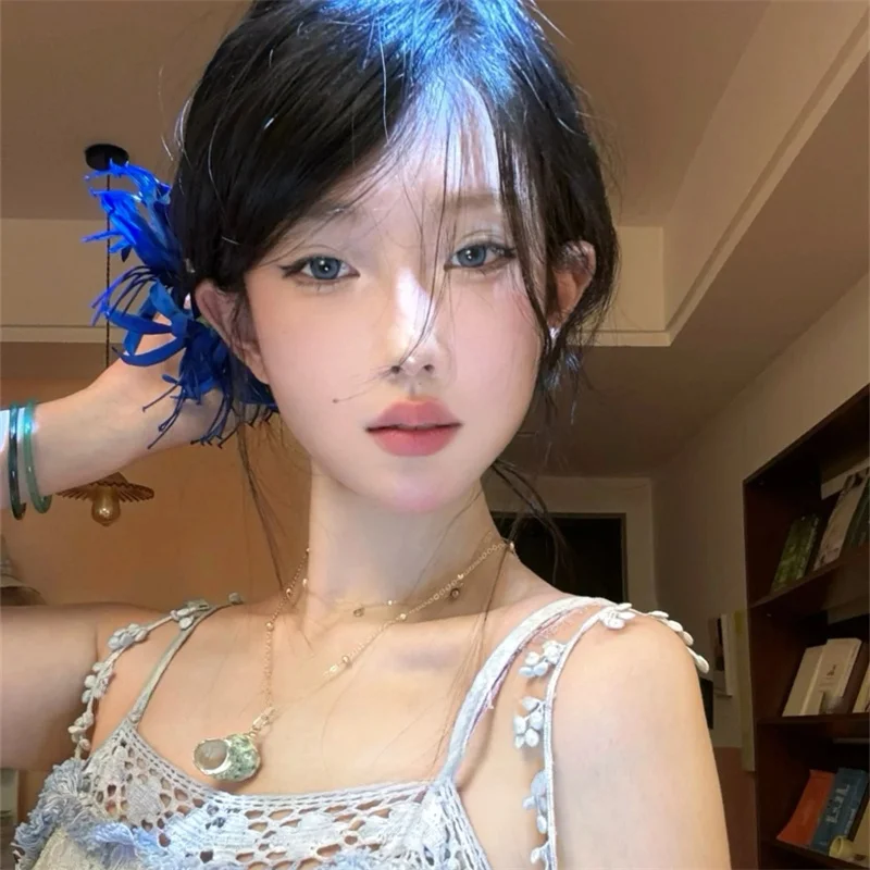 造花ヘアアクセとは？4選厳選で自然な雰囲気を毎日楽しめる女性向けヘアアクセサリーの選び方