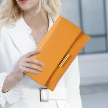 オシャレなレザー製エンベロープバッグ【斜め掛け・ソフトレザー・大容量】
