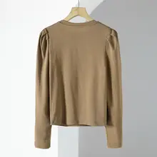 ハートデザインの透かしニット長袖Tシャツ【冬用・前身頃切り替え】