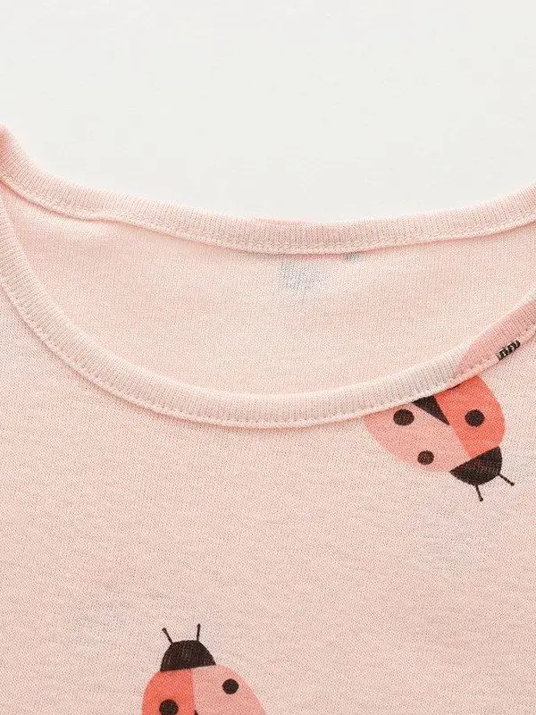 タートルネックTシャツをワンピースにリメイクする方法とおすすめブランドの比較