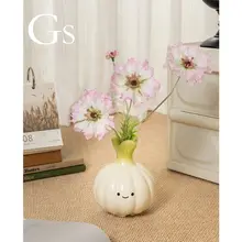 モダンなデザインの花瓶【インテリア用・陶器製・テーブル装飾】（セットアップ対応）