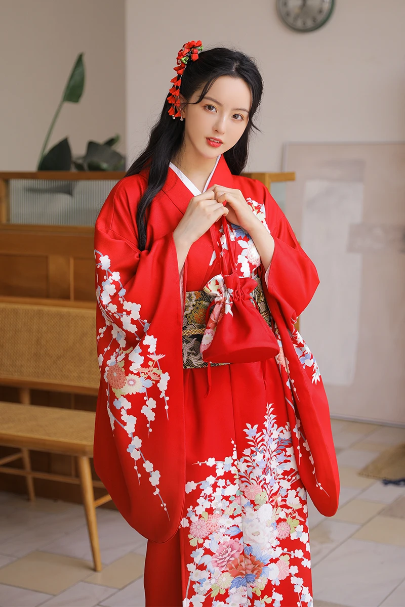着物ドレスを選ぶときに迷うのは、本当に「和装ドレス」なのか？
