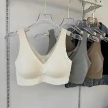 秋冬向け極上の柔らかさのVネックノンラインブラジャー【クロスデザイン・軽量・反重力効果】
