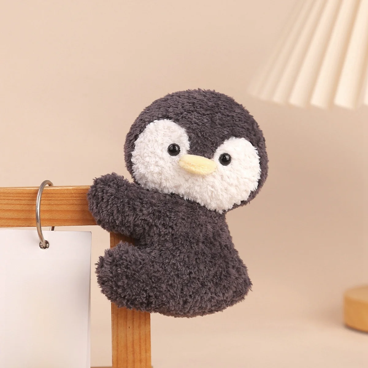かわいい象とペンギンのぬいぐるみ：長く使える布製毛绒玩具の実用性と使い方