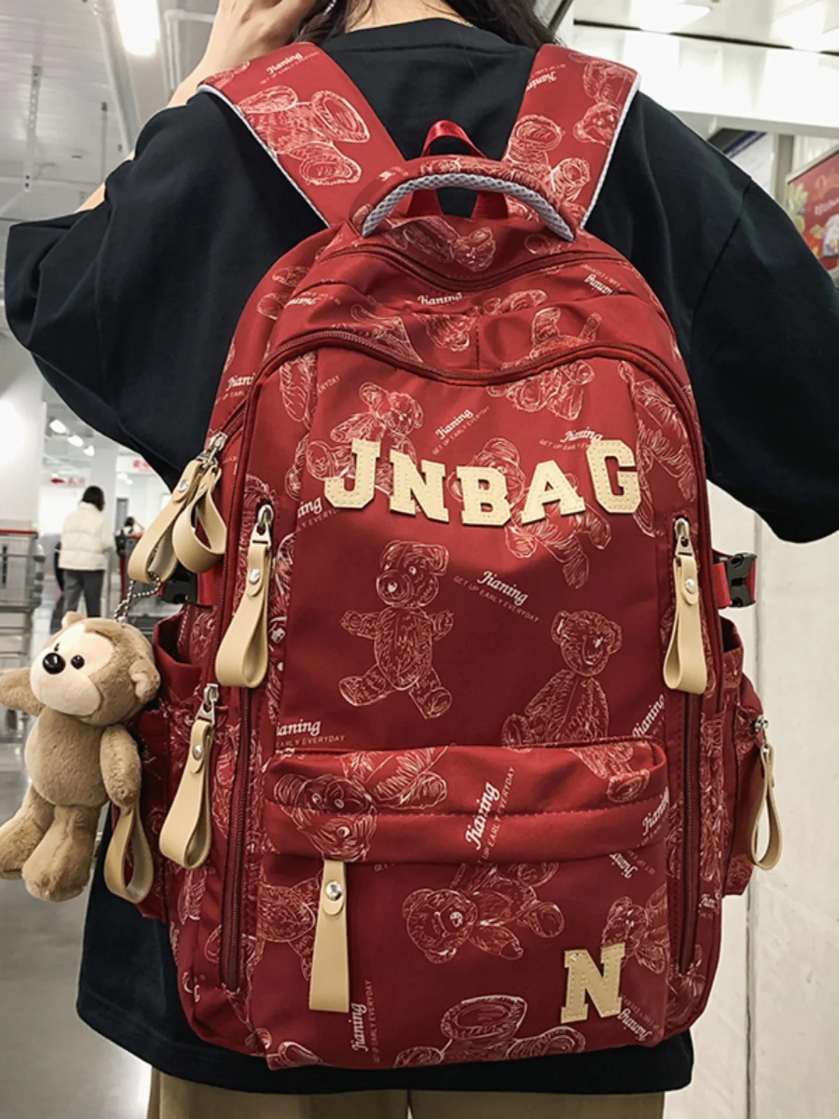 15インチリュックは本当に軽いのか？大学生・旅行・通勤で使える「カジュアルすぎない」おすすめモデルとは？