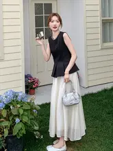 洗練された雰囲気の女性用ワンピース風ドレス【ノースリーブ・ウエスト絞り・スカート付き】（セットアップ対応）