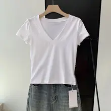 Vネックデザインのフィット感ある半袖Tシャツ【女性用・スリム効果・個性的なデザイン】