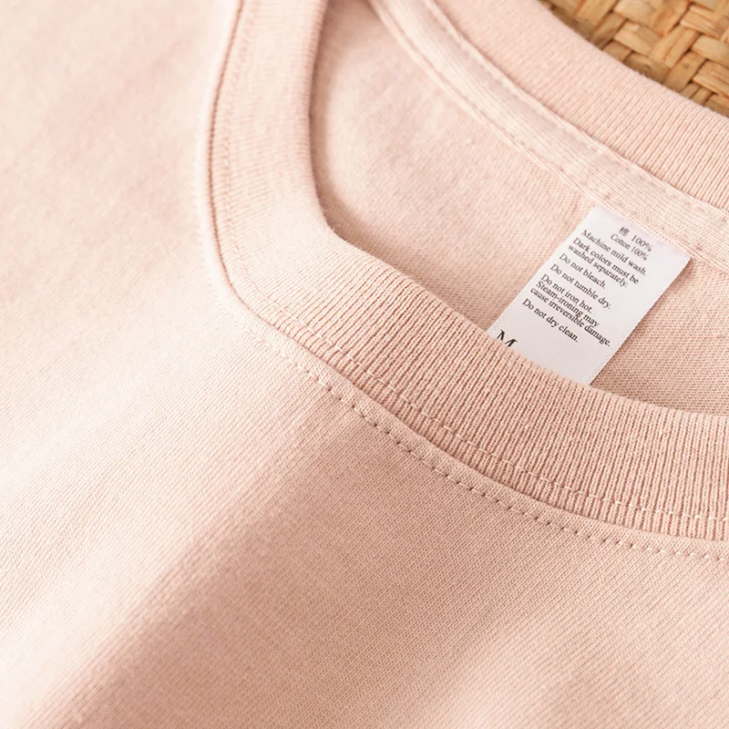 通勤でも夏の日常でも！Tシャツを重ね着に活かすなら、このモランディパープルがおすすめ？