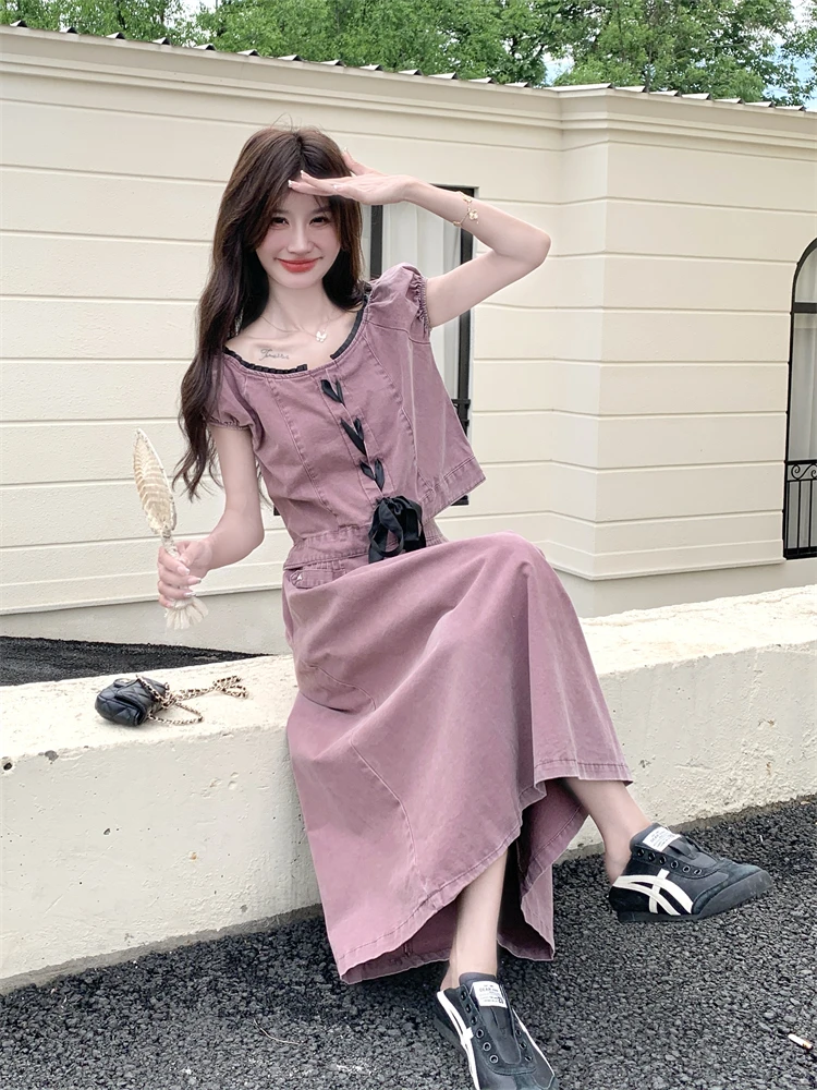 20代女子が今夏に選ぶべきフェミニンコーデは？多巴胺パープルのセットアップが答えになる
