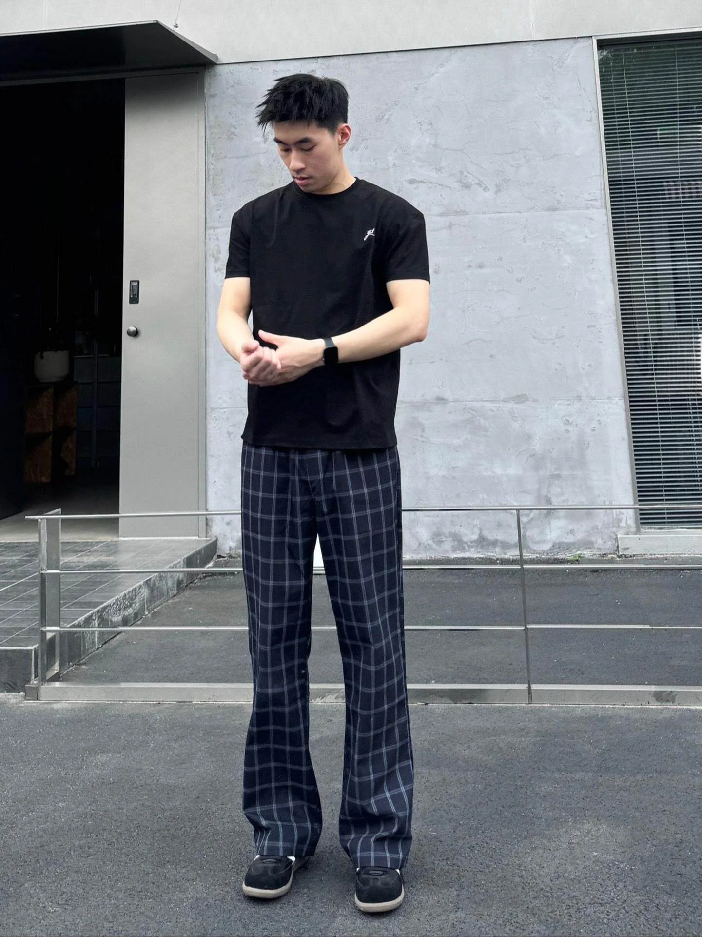 グレンチェックパンツ メンズ：Eypiaの美式風カジュアルパンツが提供する機能性と着心地のバランス