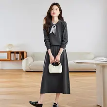 秋冬用ニットドレス【スカーフデザイン・小さな襟付き・セーターとスカートの2点コーディネート】（セットアップ対応）