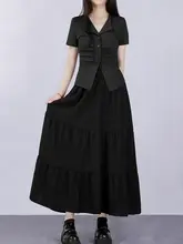 ブラックのハイウエストAラインスカート【夏用・中長丈・シンプルデザイン】（セットアップ対応）