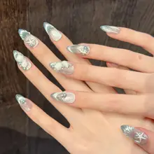 人魚姫モチーフの青い海洋立体シェルネイル【中長丈・ハンドメイド】