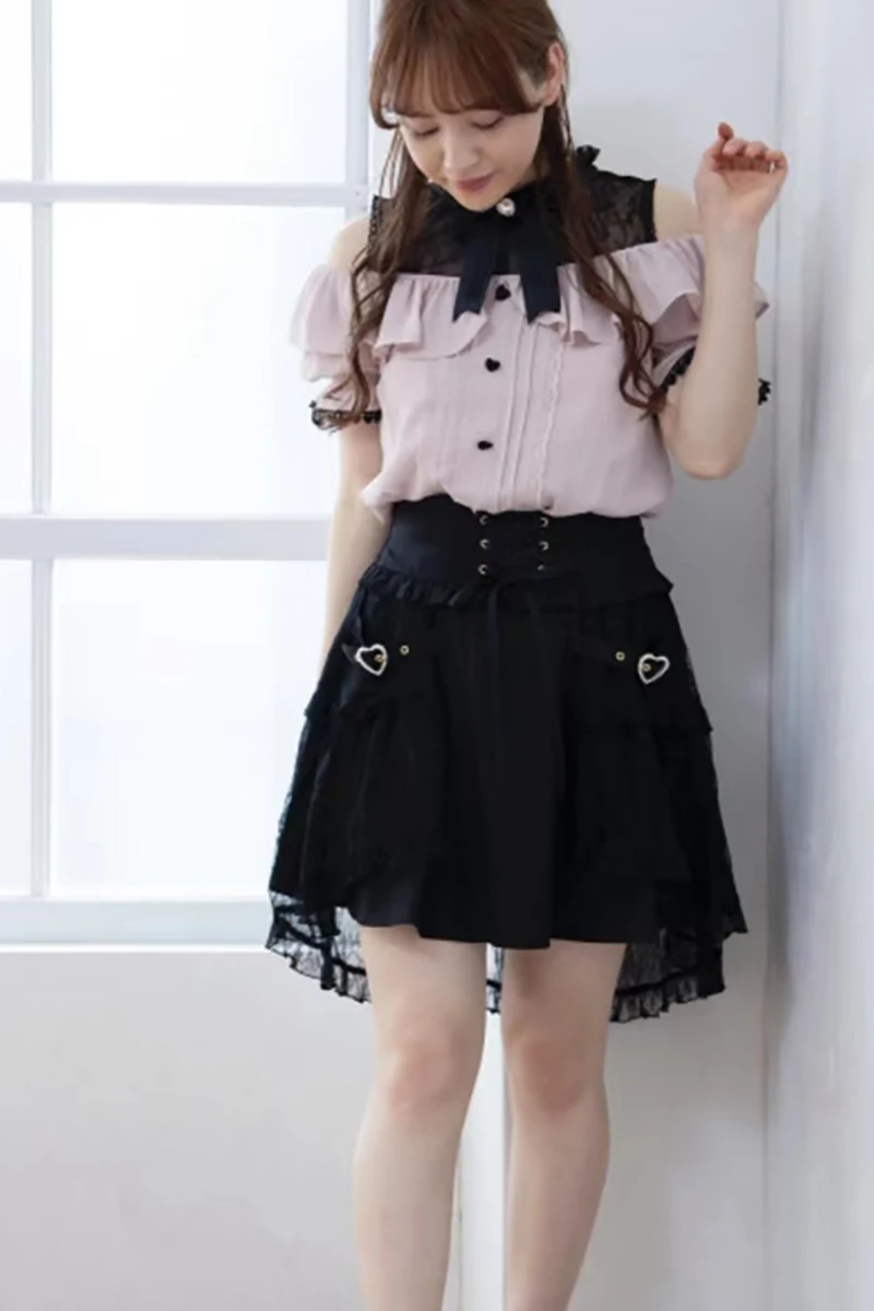 可愛いデザインのレースフリルミニスカート【多層・女性用】（セットアップ対応）