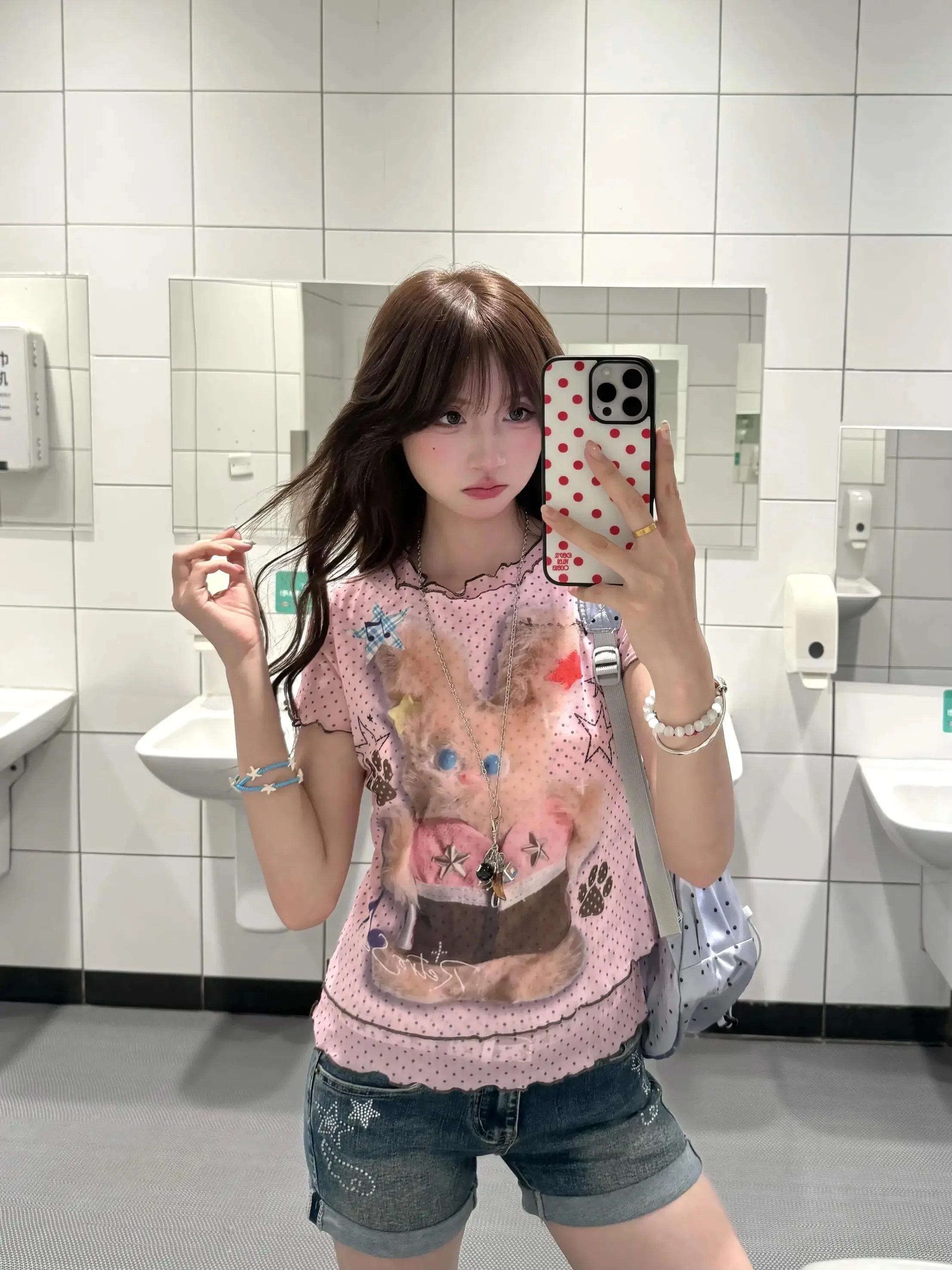 レトロかわいいTシャツを選ぶときに迷うなら、この1点が鍵になる！