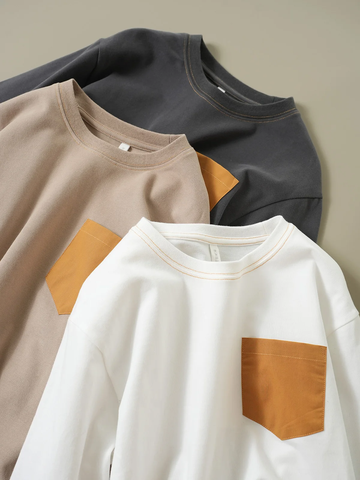 子供用コットンTシャツ【カラーブロックポケット・ラウンドネック・春秋用】