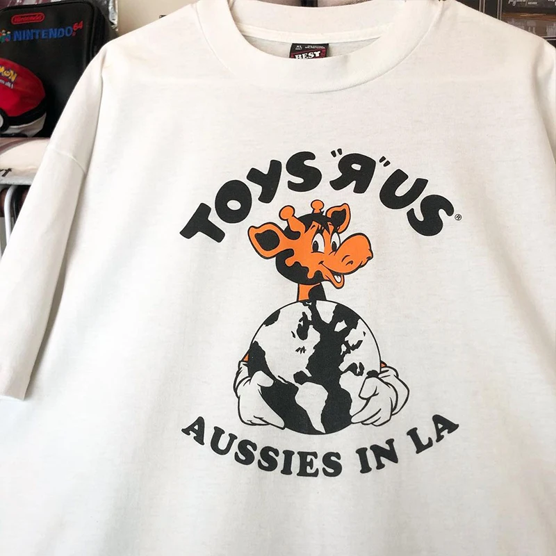 カートゥーンプリントオーバーサイズTシャツ：青春流行スタイルの夏季カジュアルアイテム