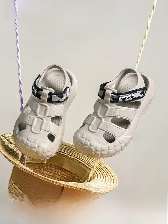 子供用 軽量防滑サンダル【男女兼用・夏のカジュアルデザイン・メッシュ】