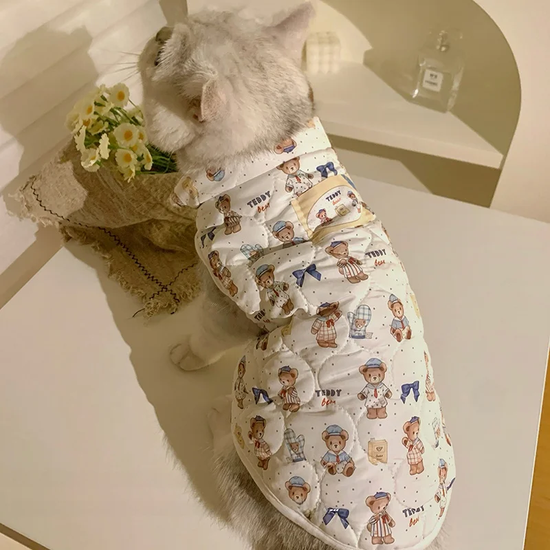 初めての猫にぴったりのフリースベストは、どう選ぶ？