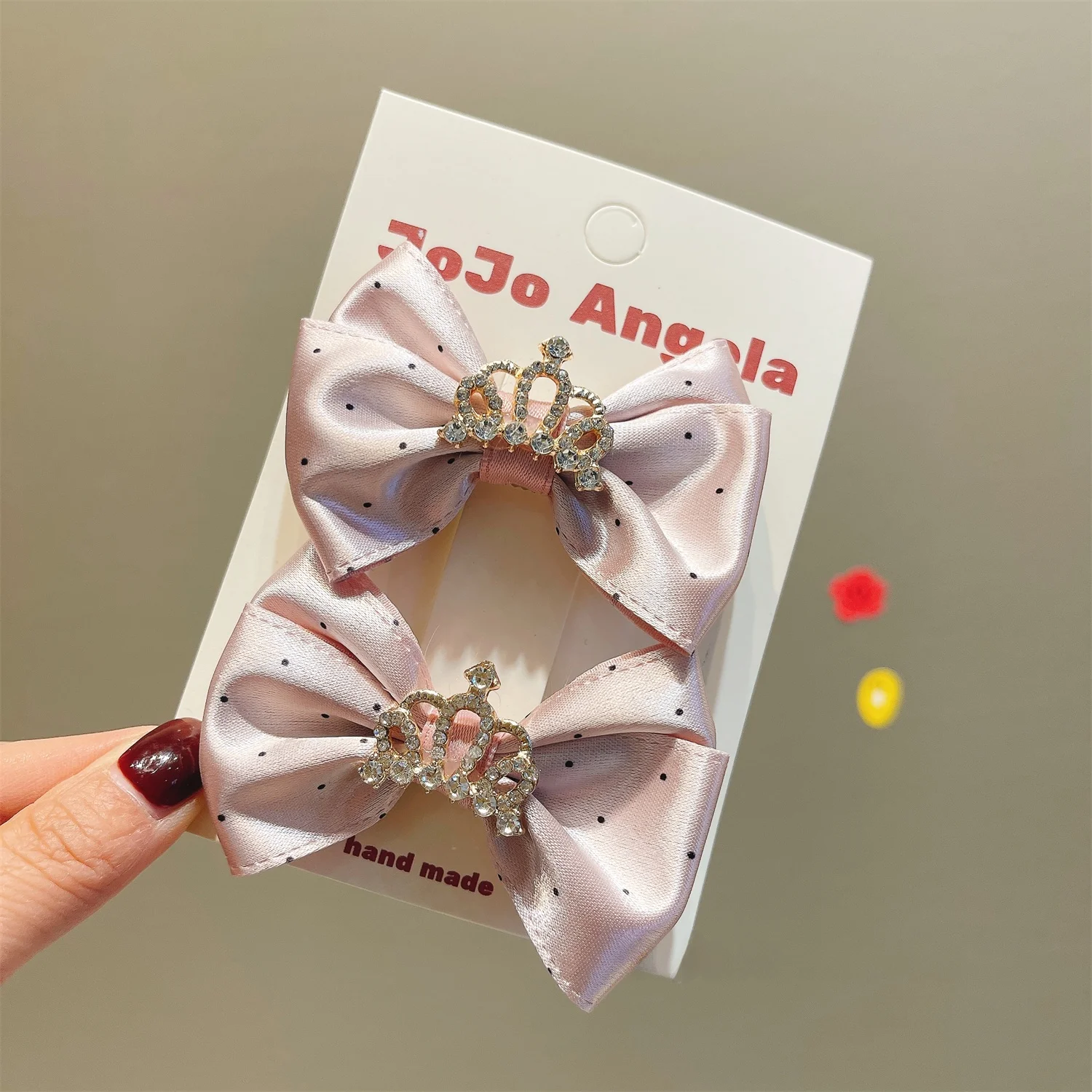 2歳の誕生日プレゼントに何がおすすめ？かわいいヘアクリップで子どもが喜ぶ理由とは