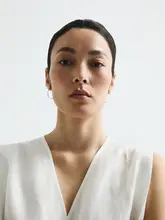 白色珍珠の大きなフープイヤリング【秋冬・高級感・シンプルデザイン】