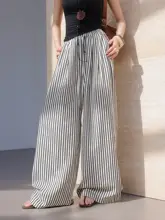 ストライプ柄のレトロ風ワイドパンツ【女性用・フィット・ロング丈】（セットアップ対応）